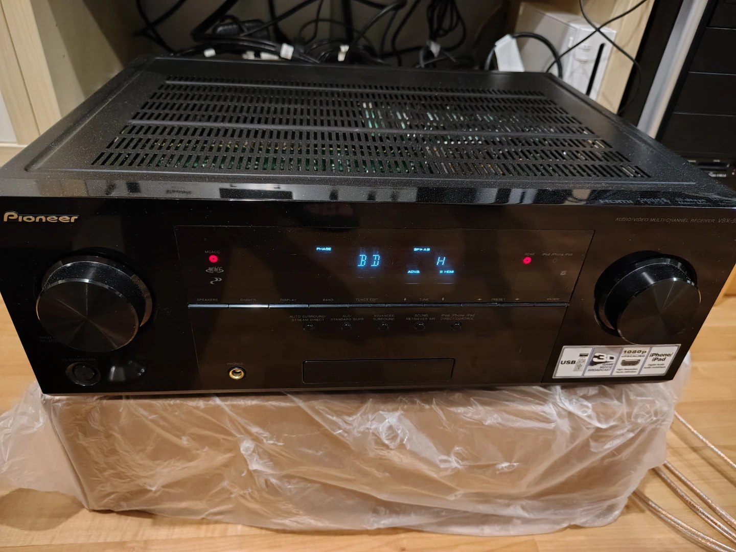Pioneer VSX-921-K 770W 7.1 HDMI Home Theater Receiver - photo 2