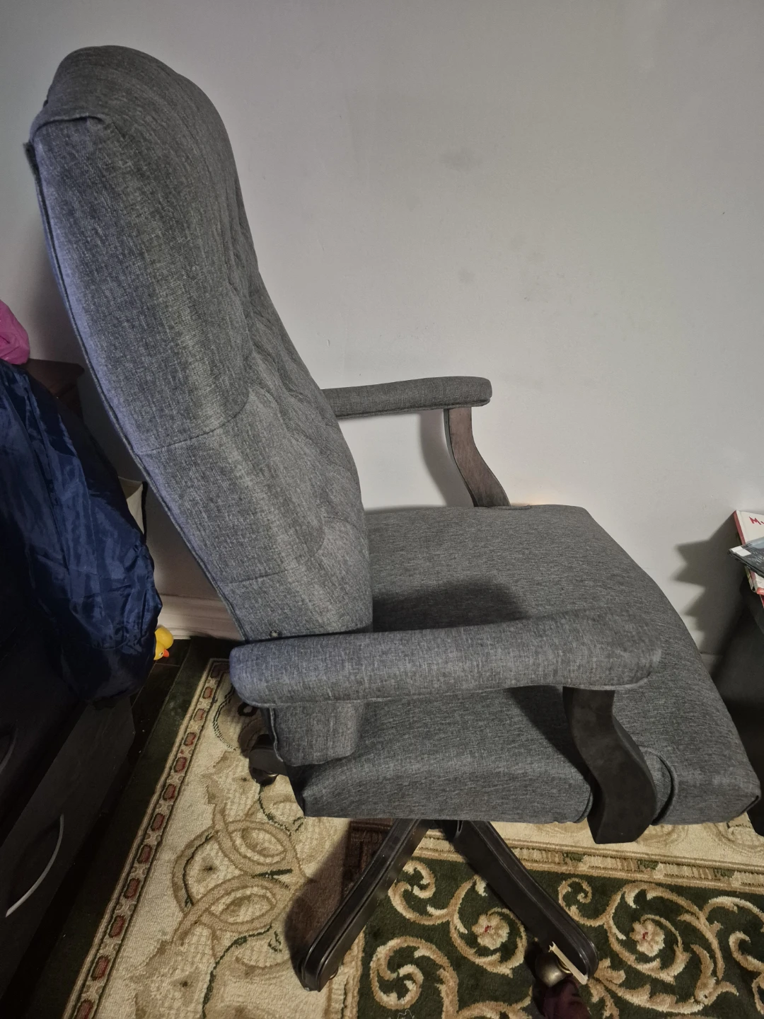 Grey Tufted Office Chair - photo 2