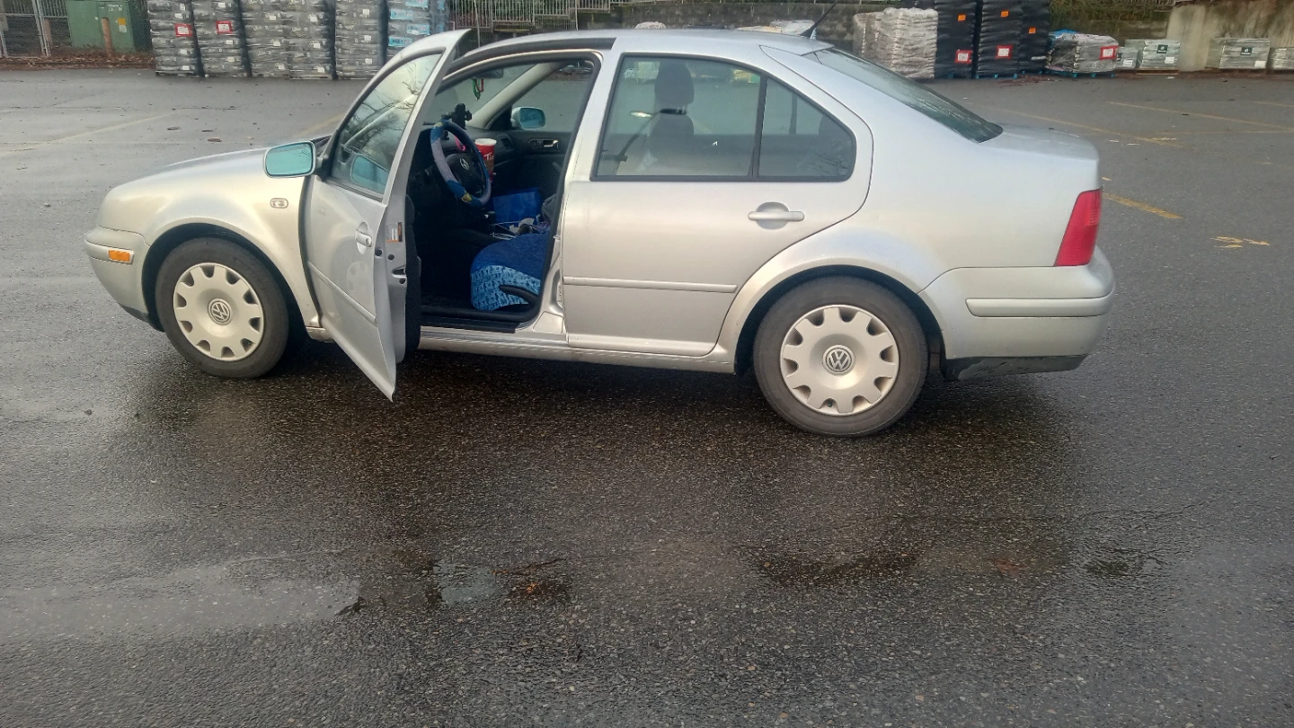 Volkswagen Jetta 2.0 - photo 3