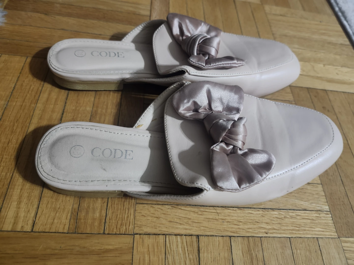 CODE Bow Mules - Size 38 - photo 5