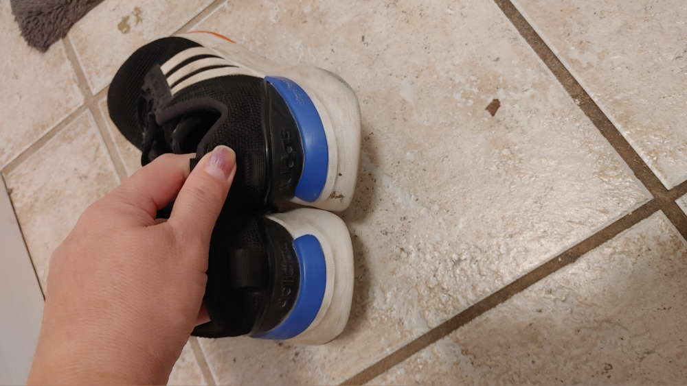 Adidas  Sneakers - Size 5 - photo 4