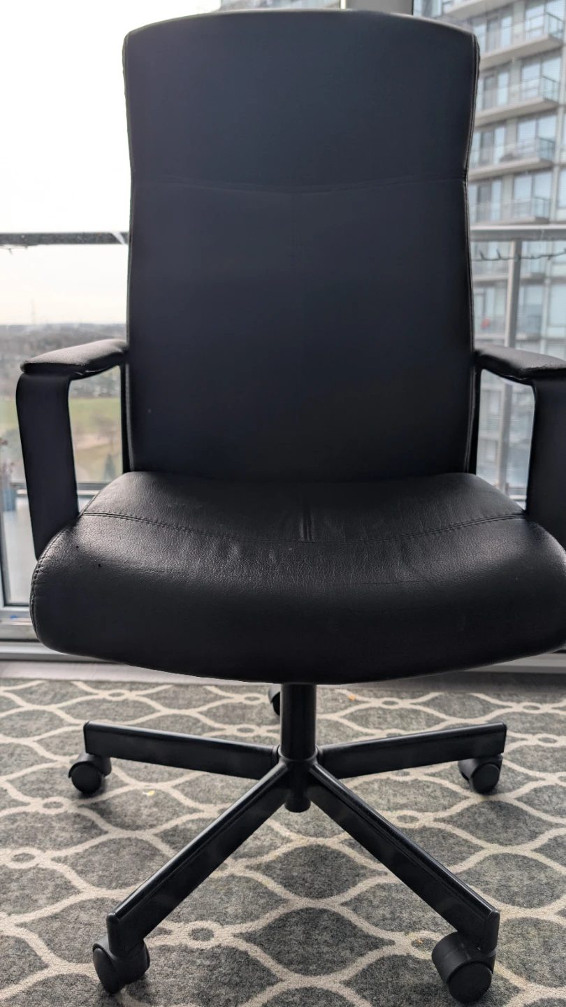 Black Office Chair - photo 4