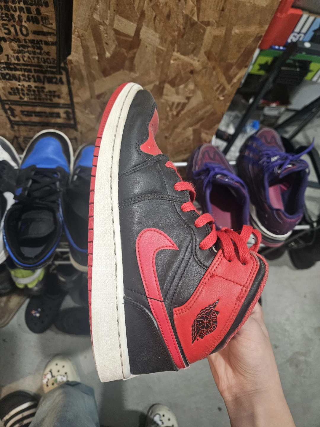 Nike Air Jordan red and black - photo 2