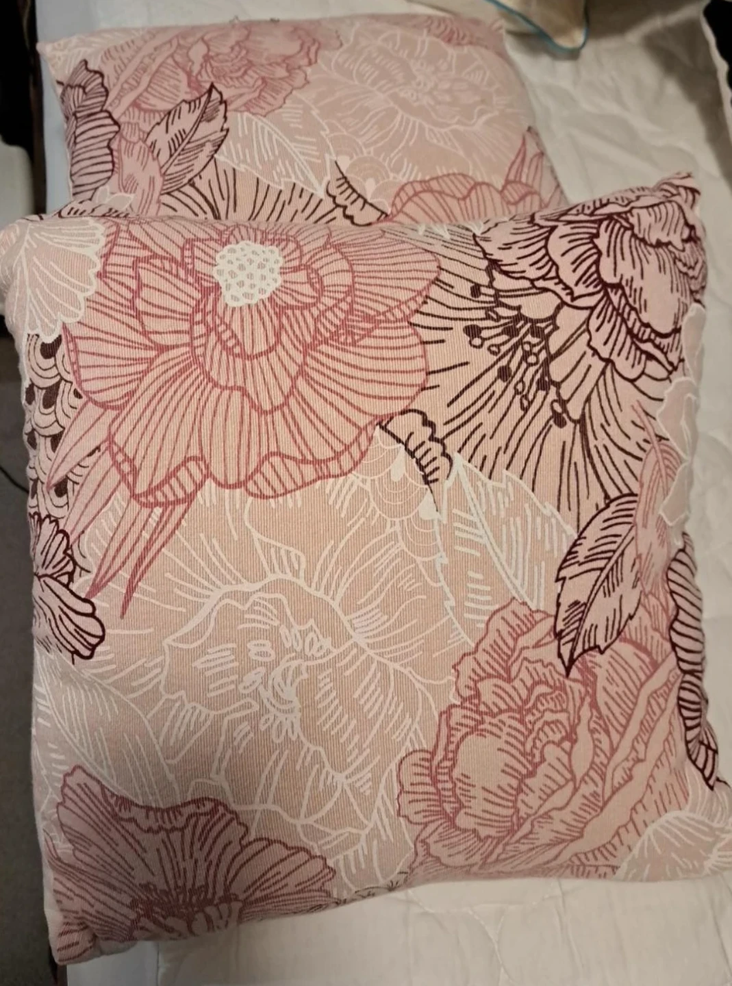 Floral Pillow Cover Set