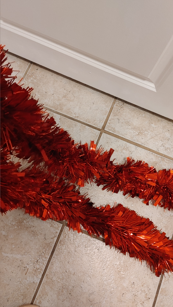Red Tinsel Garland - photo 2