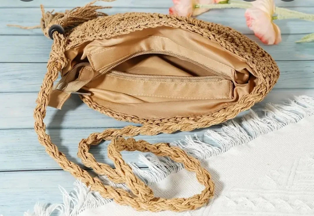 Straw Circle Bag with Tassel - photo 3