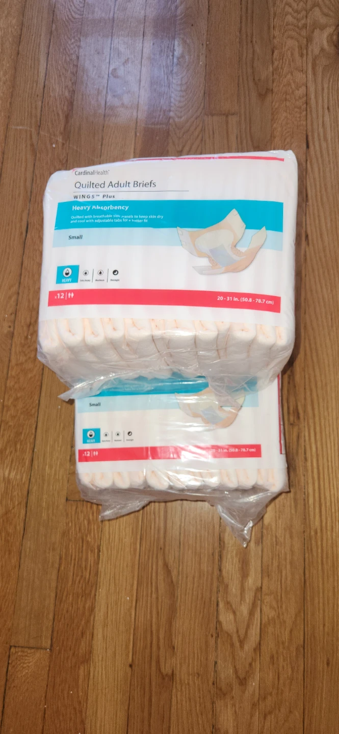 Cardinal Health Quilted Adult Briefs Small Heavy Absorbency