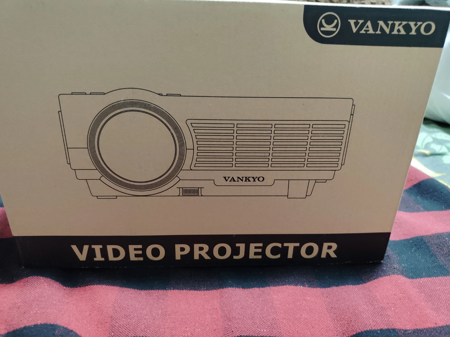 Vankyo Leisure 3W Video Projector w/ Case & Manual