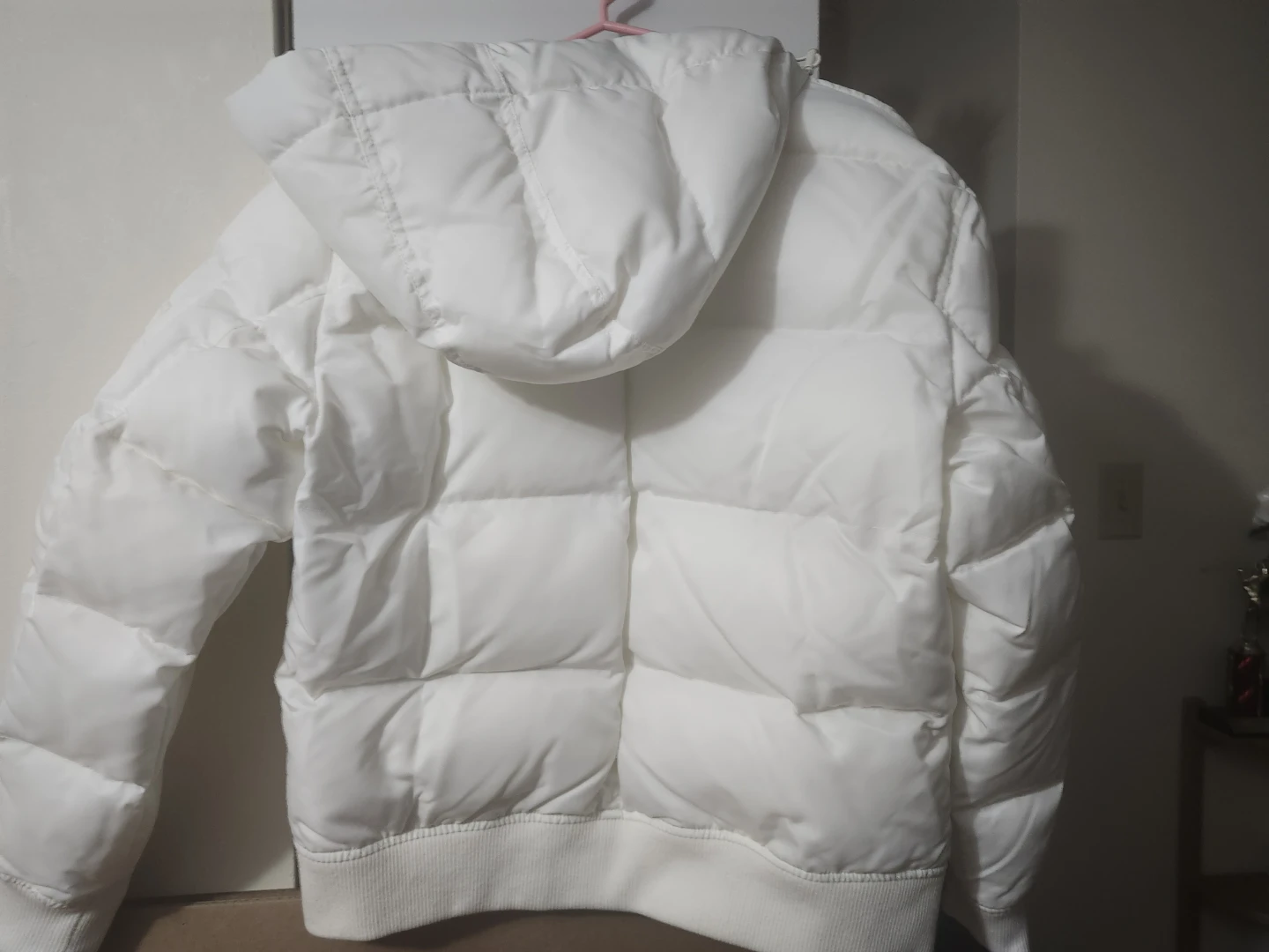 Champion White Puffer Bomber Jacket - Size M - photo 3