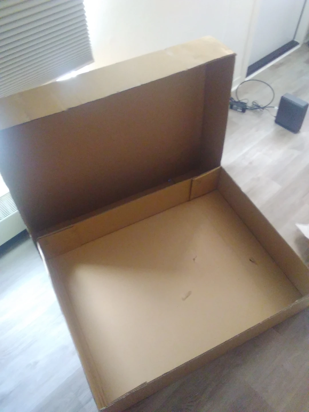 Large moving or storage box - photo 3