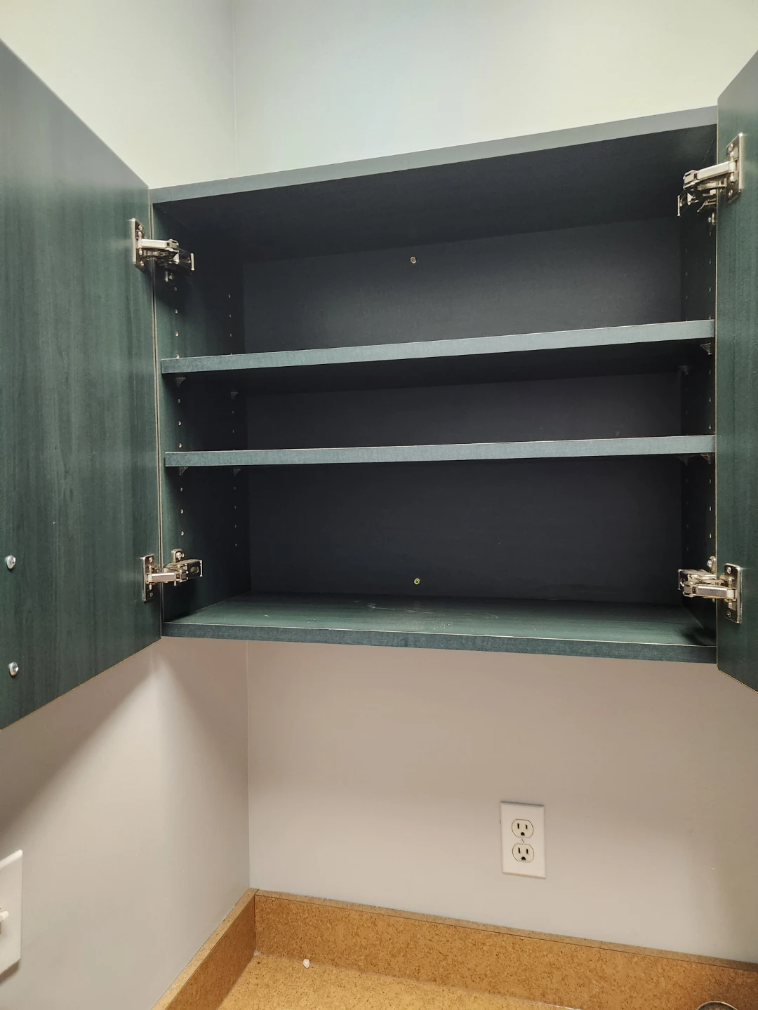 Kitchen Cabinets - photo 3