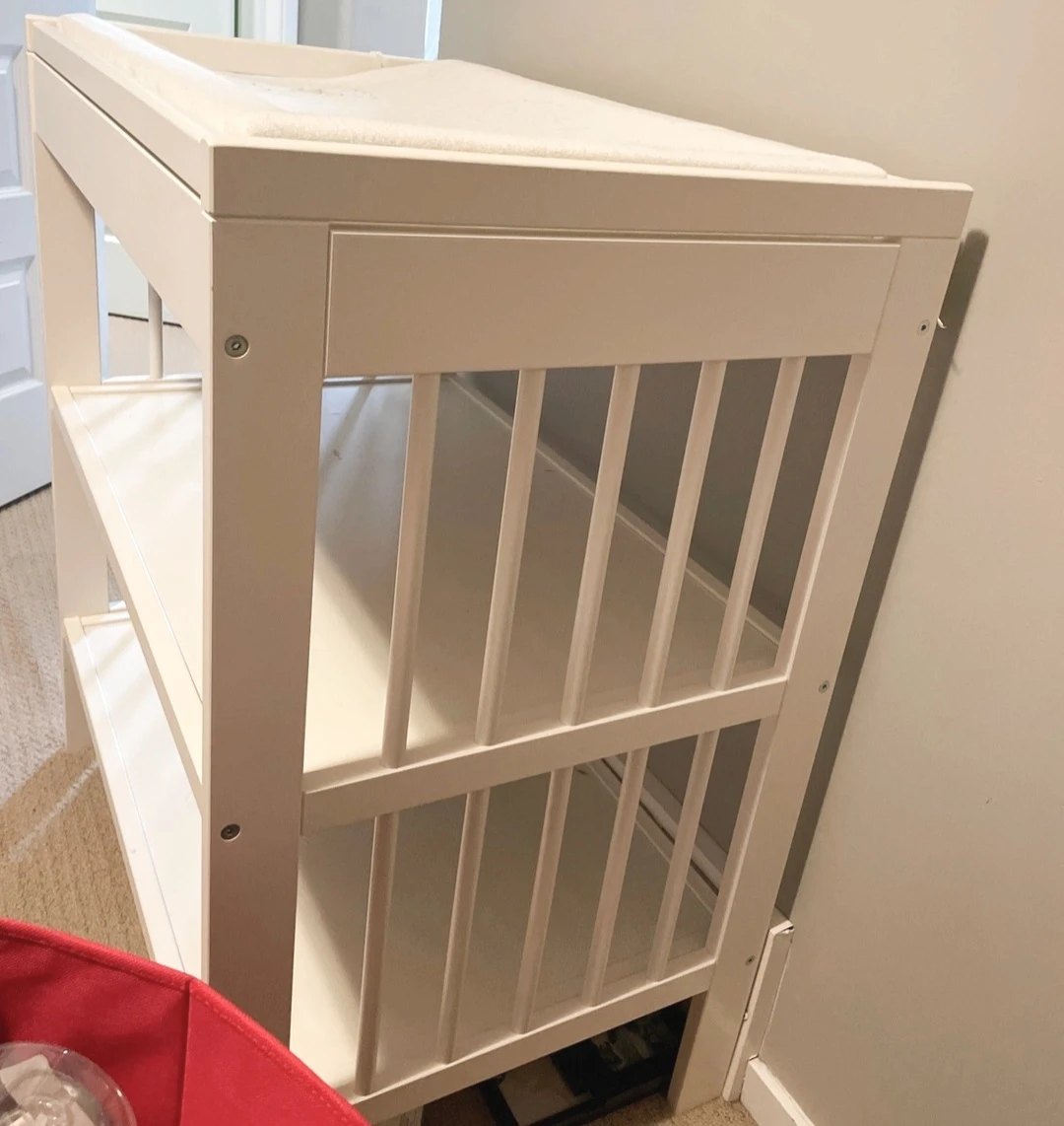 Changing Table - photo 2