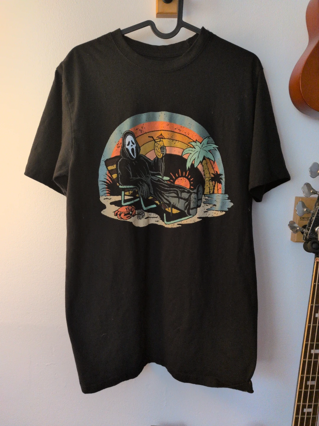 Ghost Face vacation tee - size large