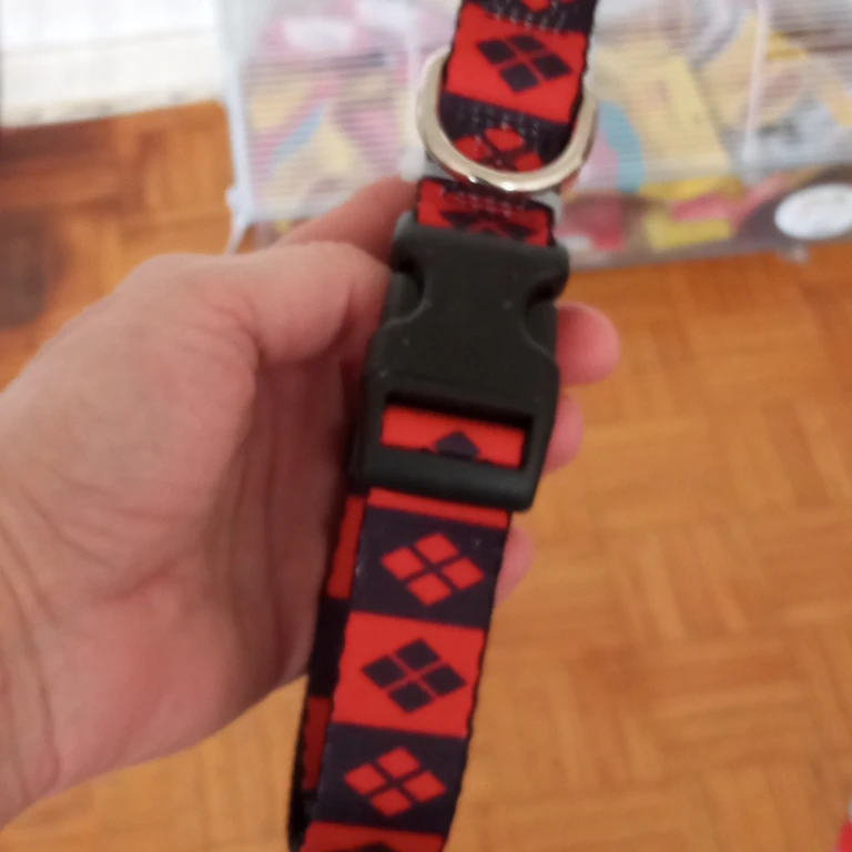 Red and Black Pattern Dog Collar