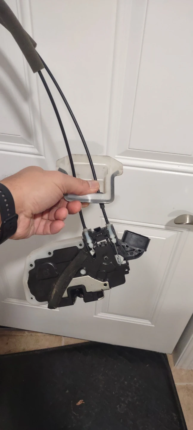 Nissan Altima 2012 driver door Latch Mechanism