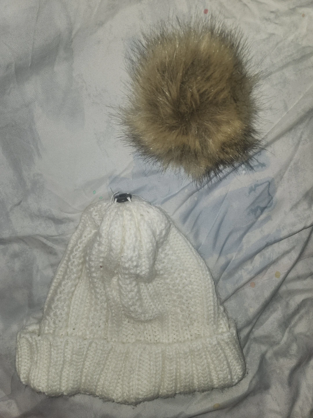 White Knit Pom Pom Toque - photo 2
