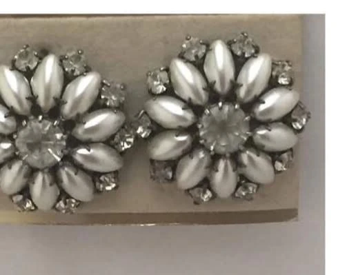 Vintage Pearl & Rhinestone Flower Earrings