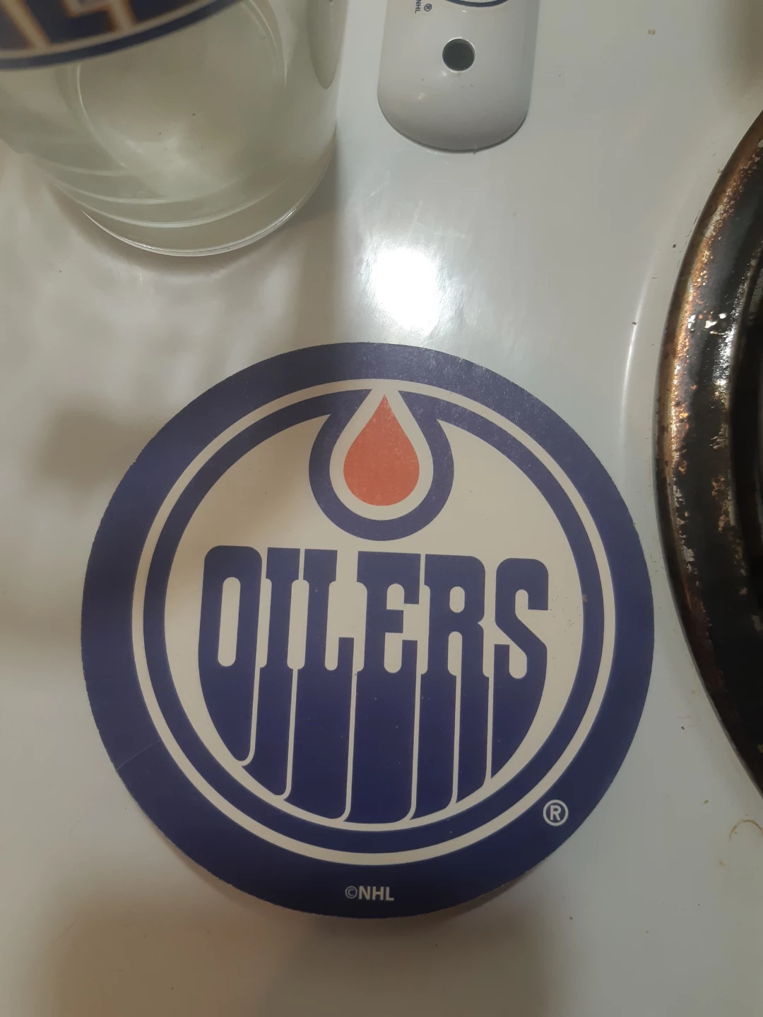 Edmonton Oilers Pint Glasses, Set of 4 with Bottle Opener - photo 5