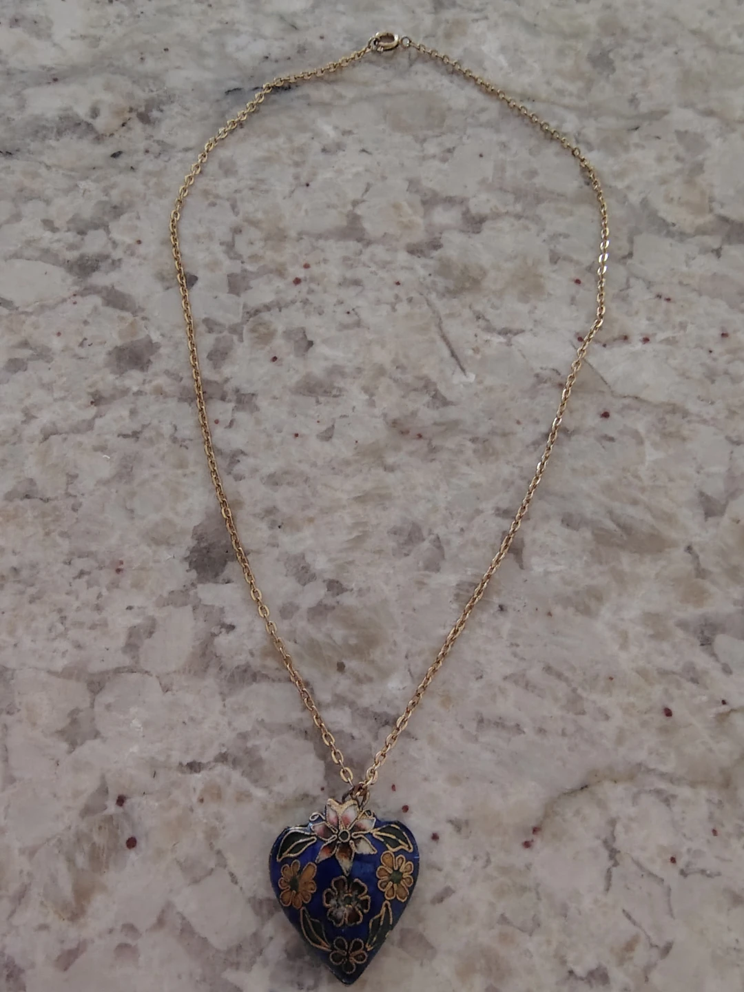 Vintage Cloisonné Enamel Heart Pendant Necklace – Gold Tone - photo 3