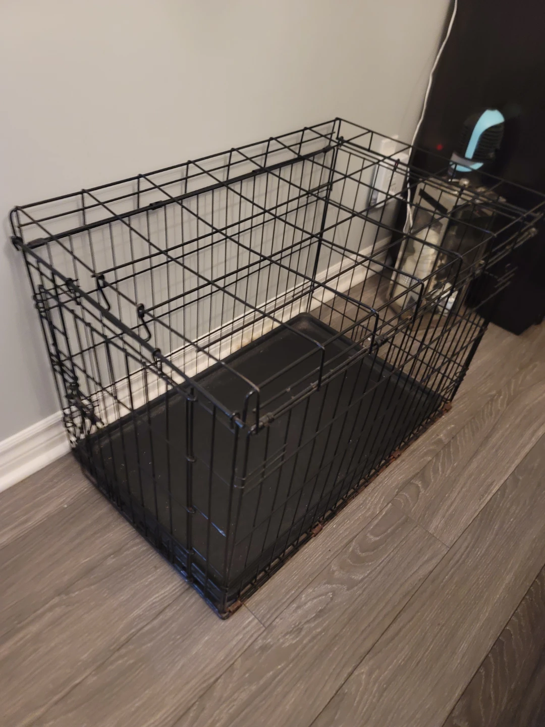 Black Wire Dog Crate - photo 2