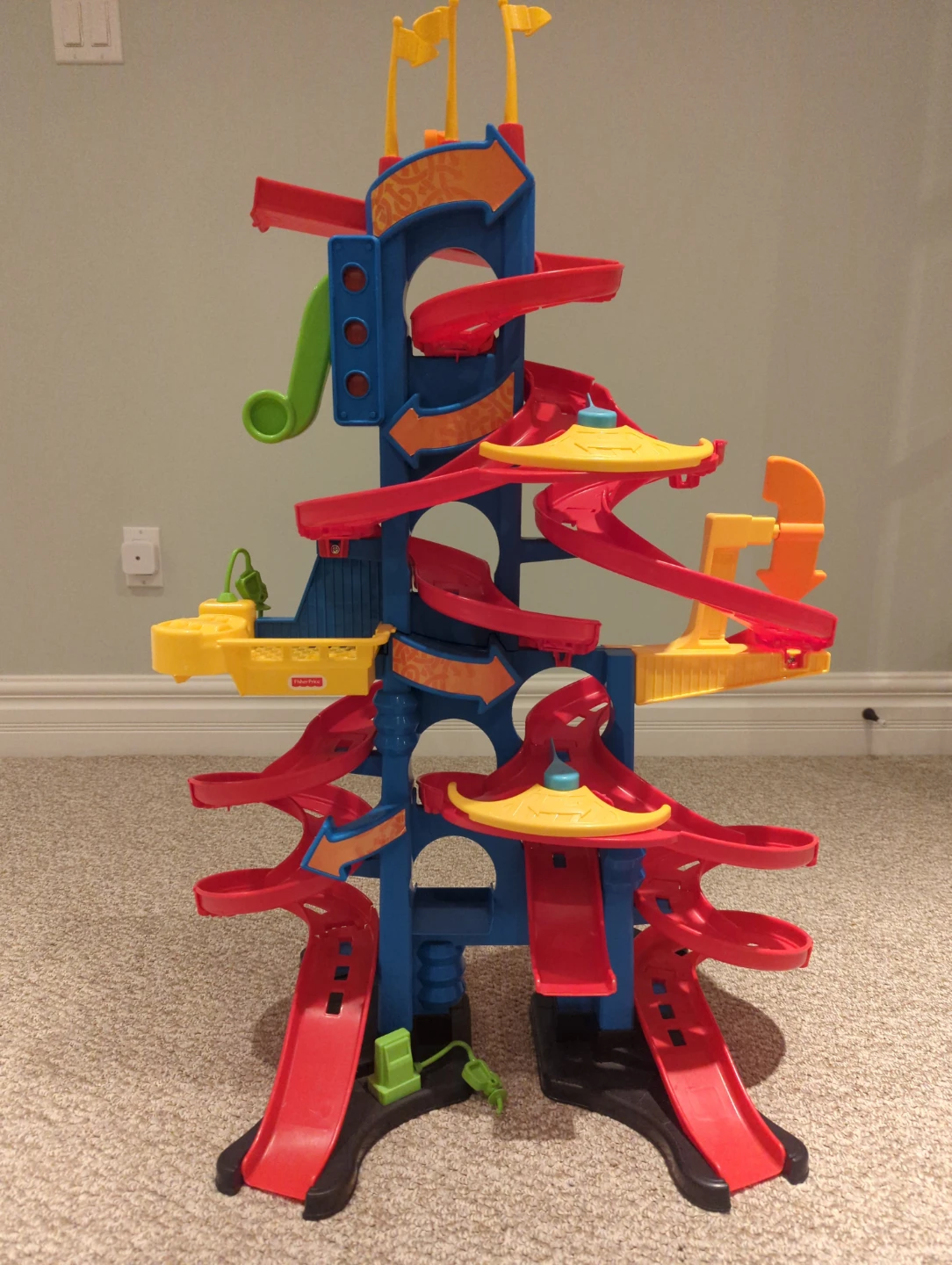 Fisher-Price Little People Launch & Loop Raceway