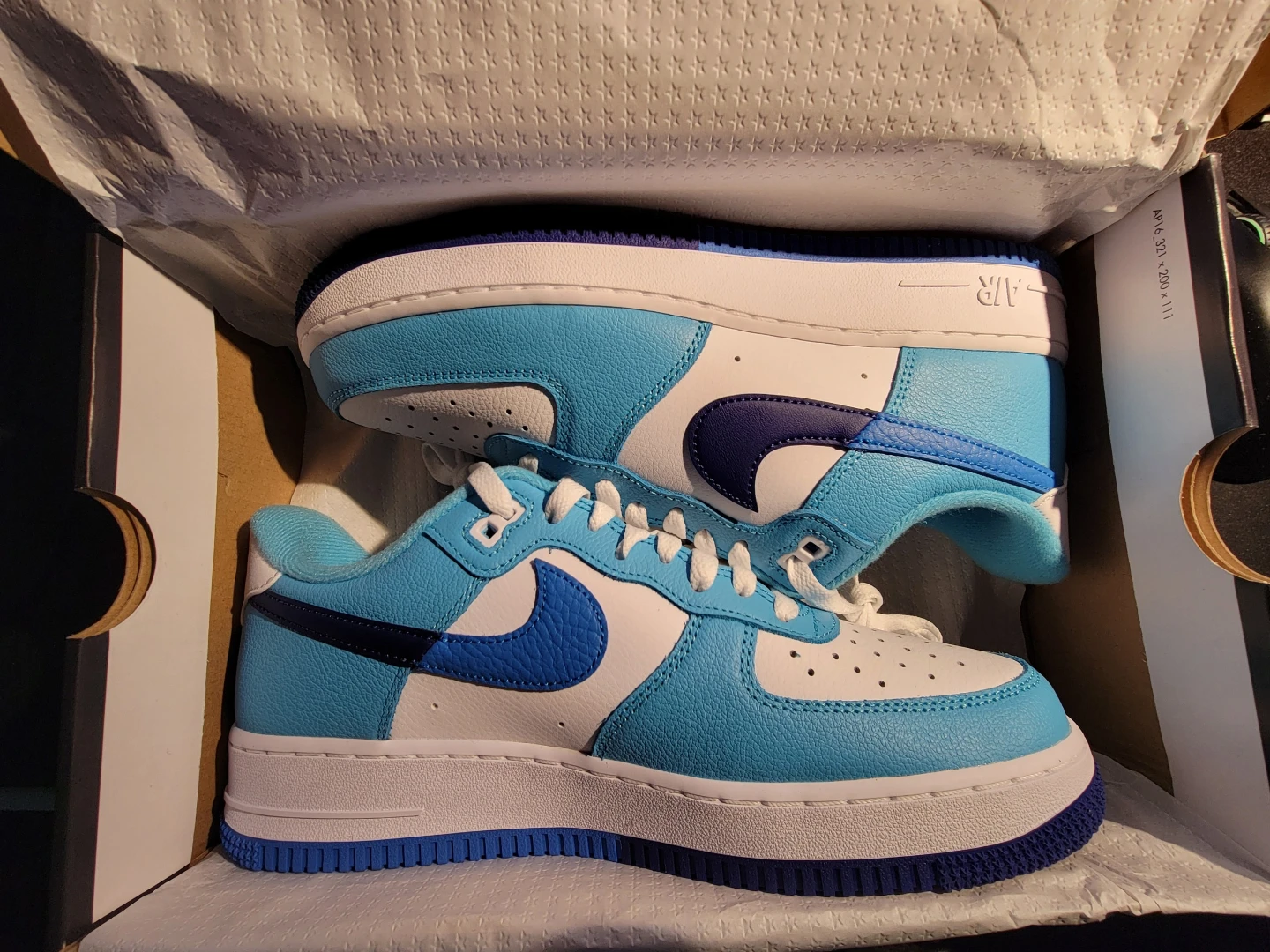 Nike Air Force 1 '07 LV8 Blue/White - Size 8.5