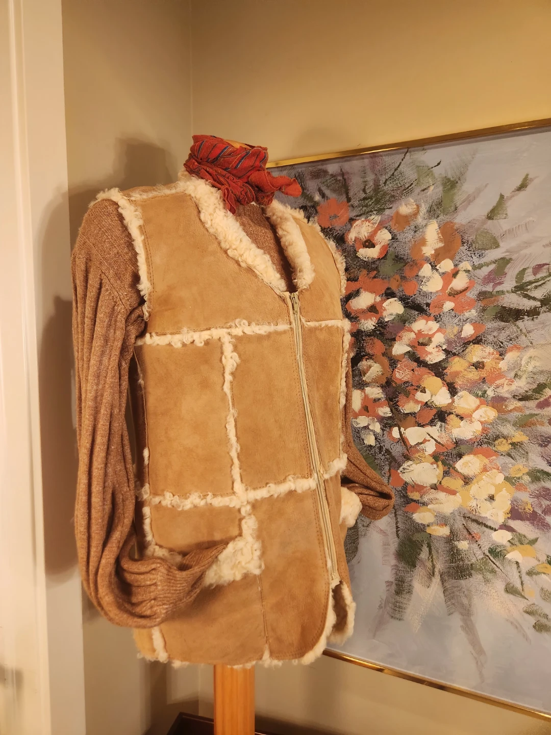 VINTAGE Shearling zipper Vest, excellent quality