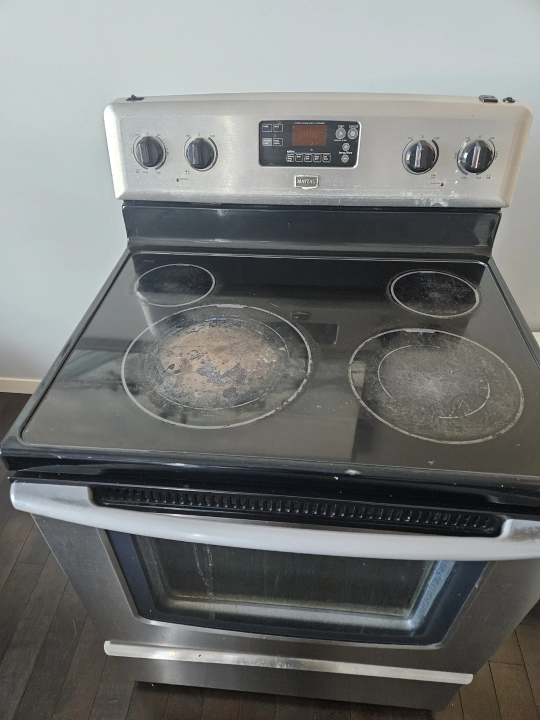 Maytag Electric Stove with Oven - photo 3