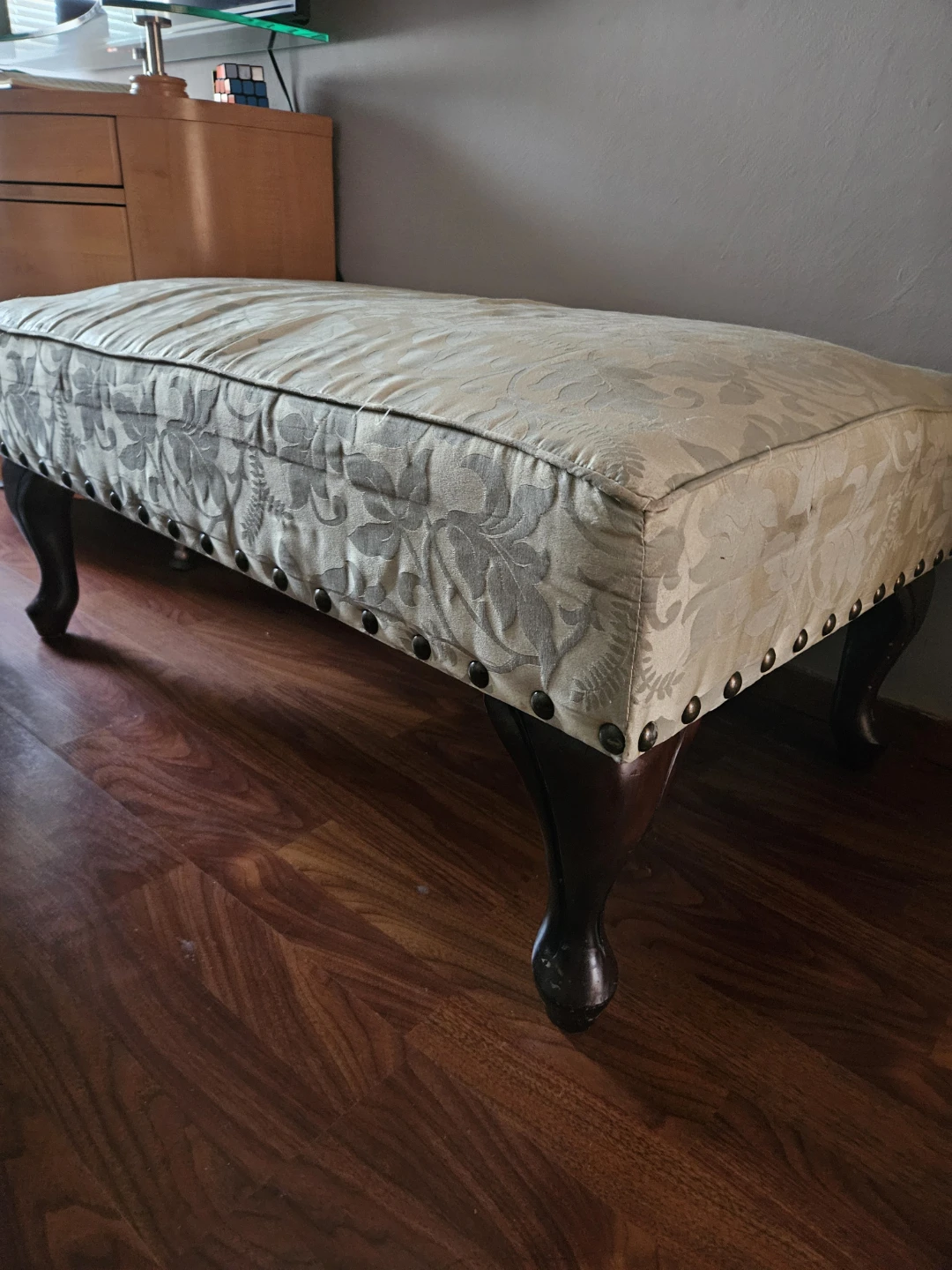 🥕 Upholstered Floral Ottoman Bench