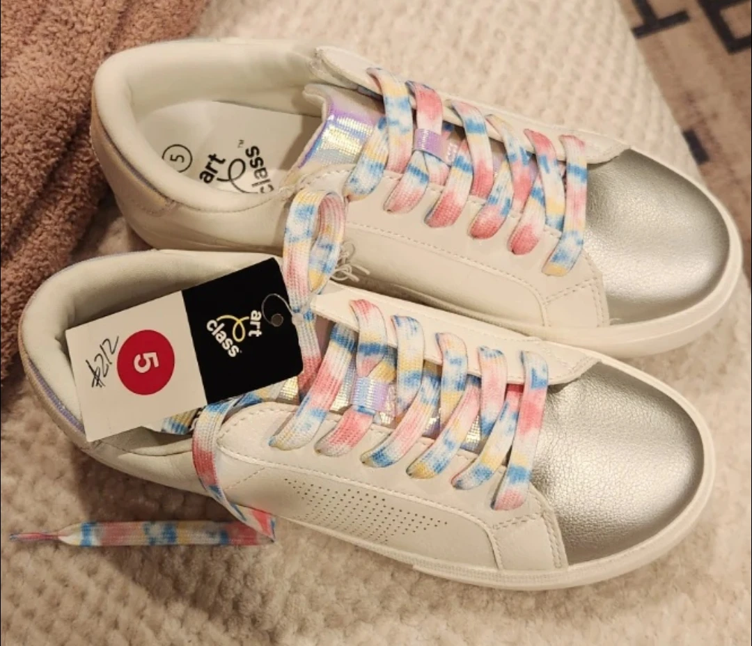 Art Class White & Silver Sneakers Size 5