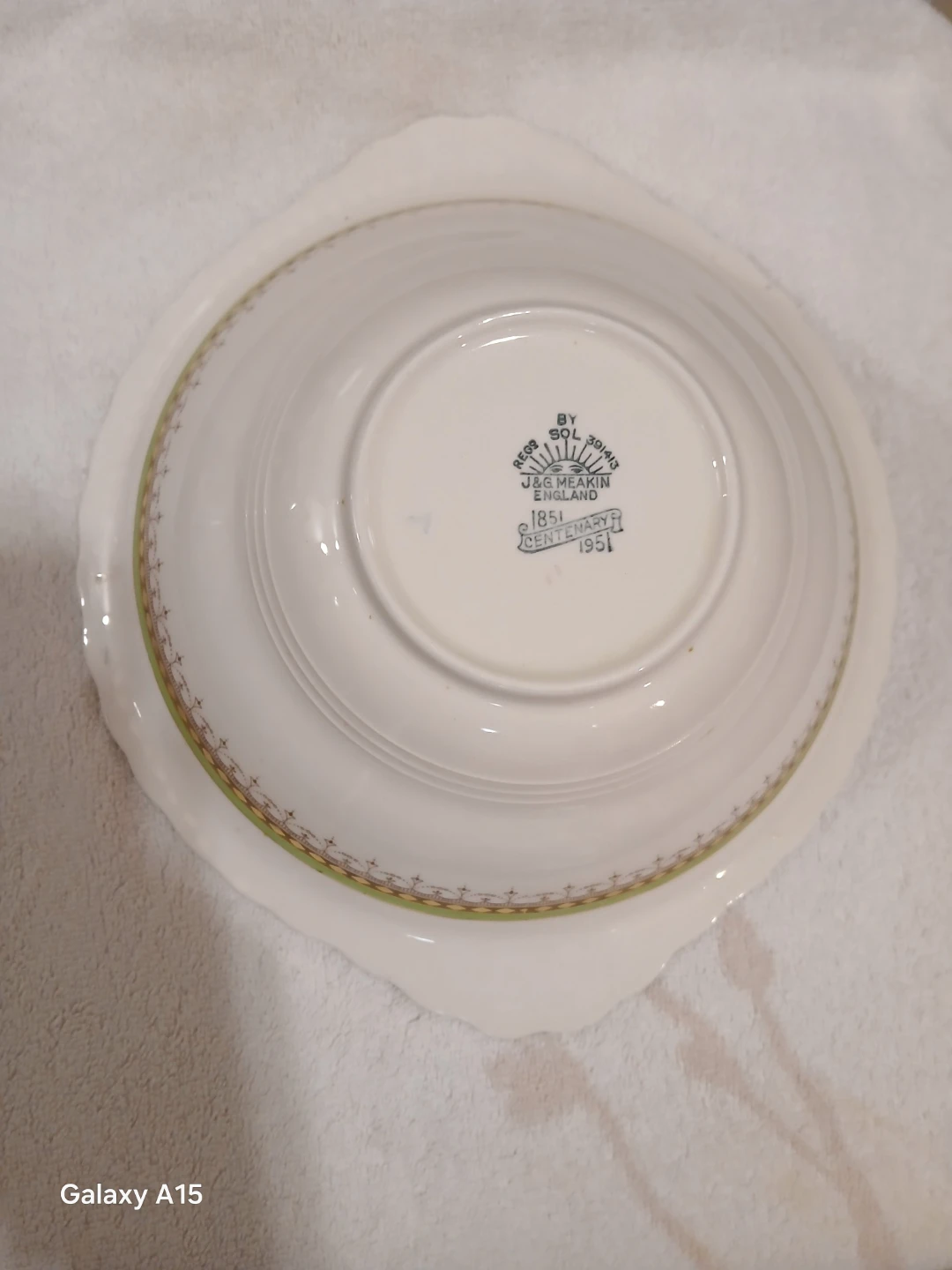 J&G Meakin Serving Bowl - 1851 Centenary - photo 2