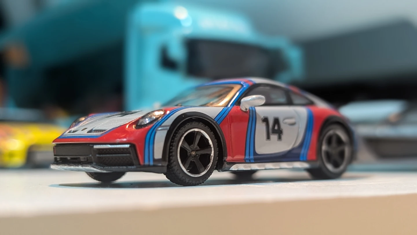 Porsche 911 (992) Rallye - Mini GT