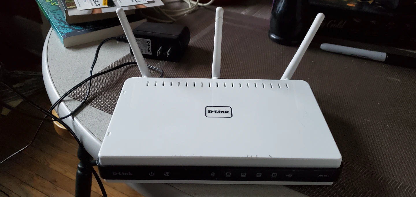 D-Link DIR-655 Wireless Router