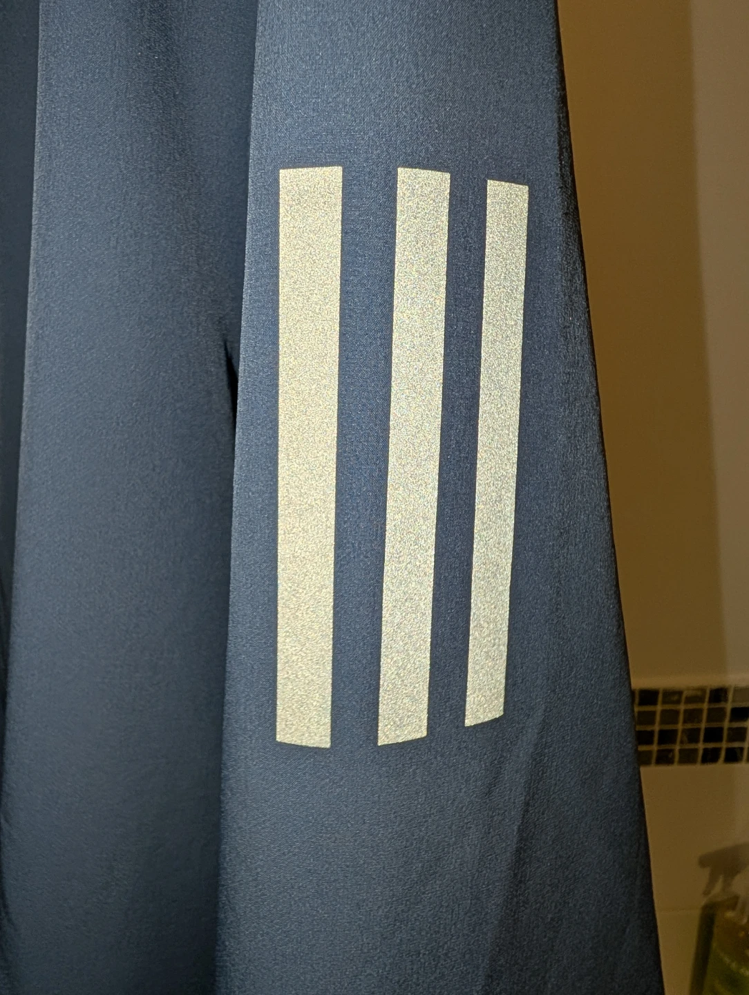 Like NEW Adidas Men's Running Jacket (M/L) - photo 4