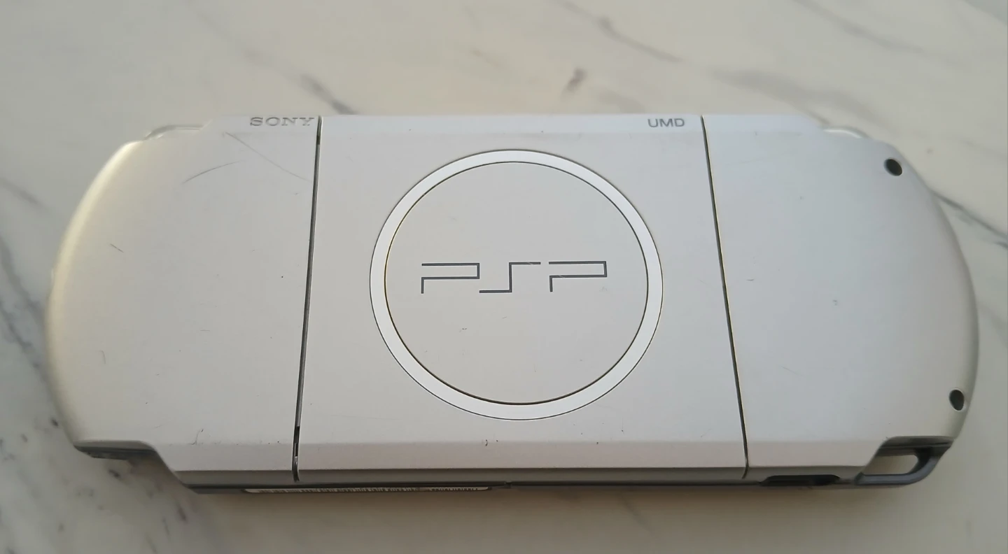 Sony PSP 3000 Silver