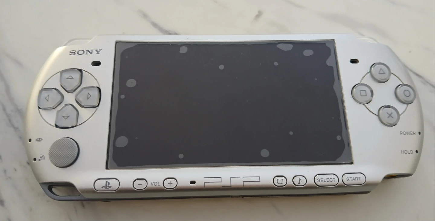 Sony PSP 3000 Silver - photo 3