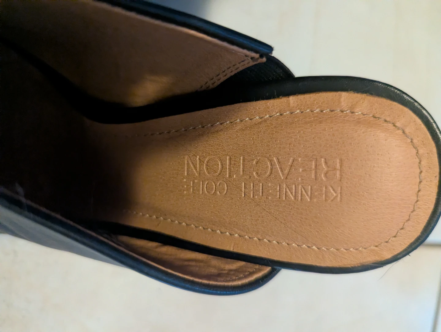 Kenneth Cole Reaction Black Heels size 7 - photo 3
