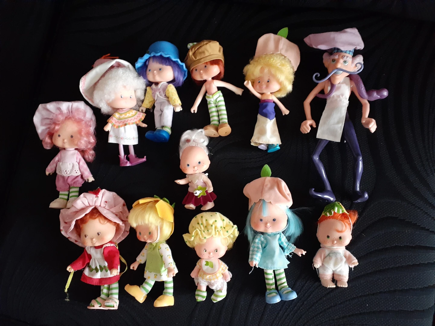 Vintage Strawberry Shortcake Dolls Set