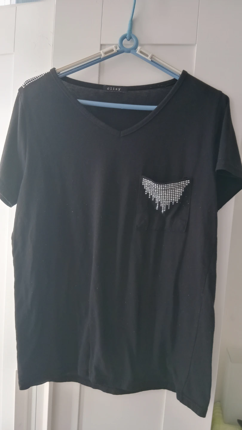 Clizy Black V-Neck T-Shirt with Rhinestone Pocket Detail
