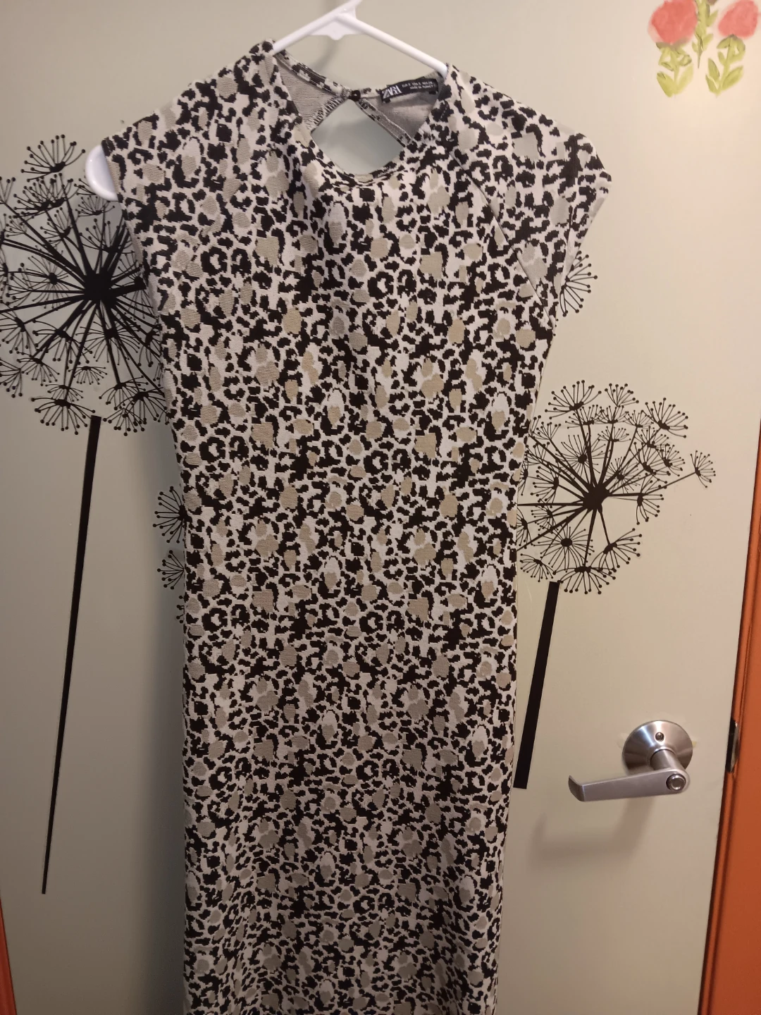 ZARA Beautiful, Fitted, Full Length Dress (Size Small)! - photo 2