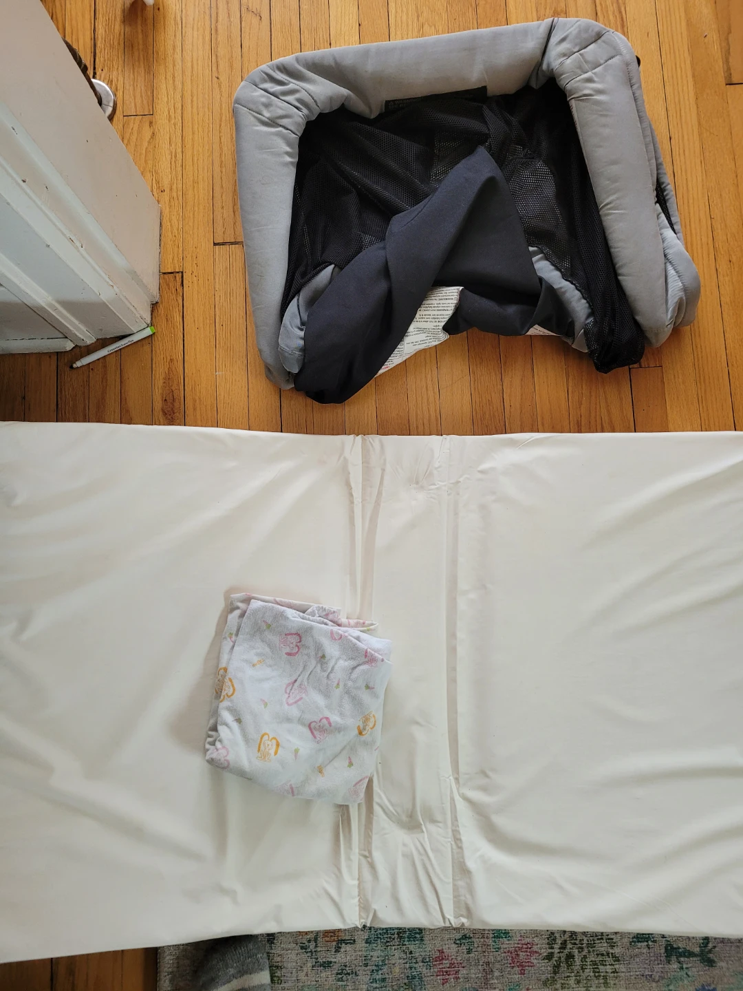 BabyBjorn Travel Crib Light with Case - photo 2