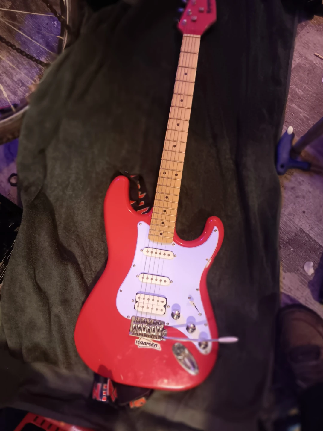 Kramer Focus VT-211S Electric Guitar - Red - photo 3