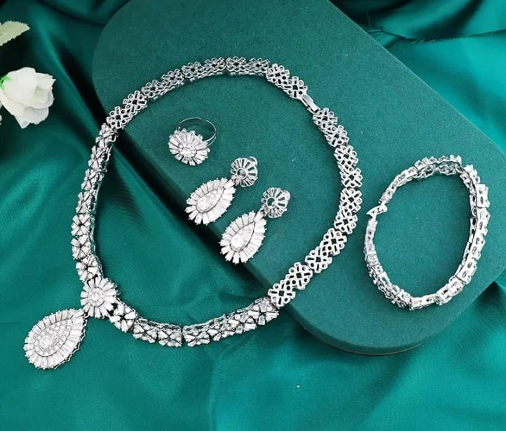 Rhinestone Jewellery Set (5 Colours) - photo 2