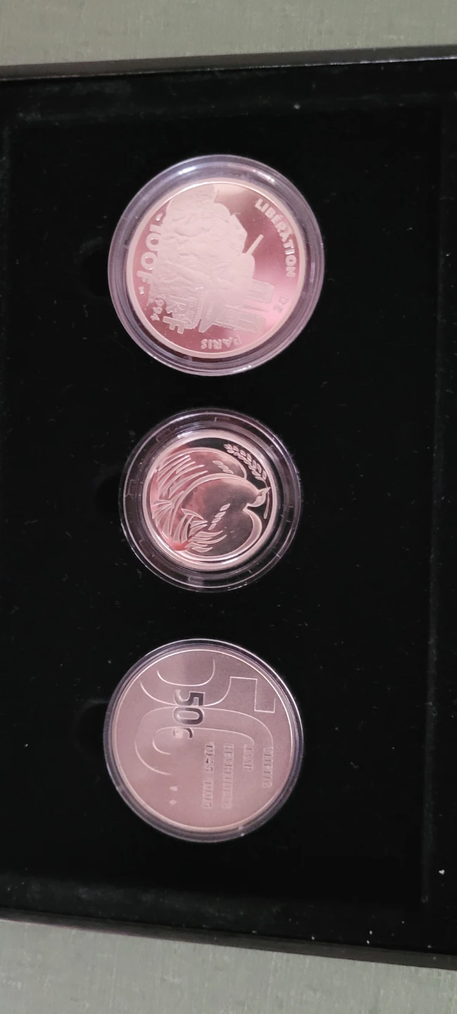 World War Commemorative Set