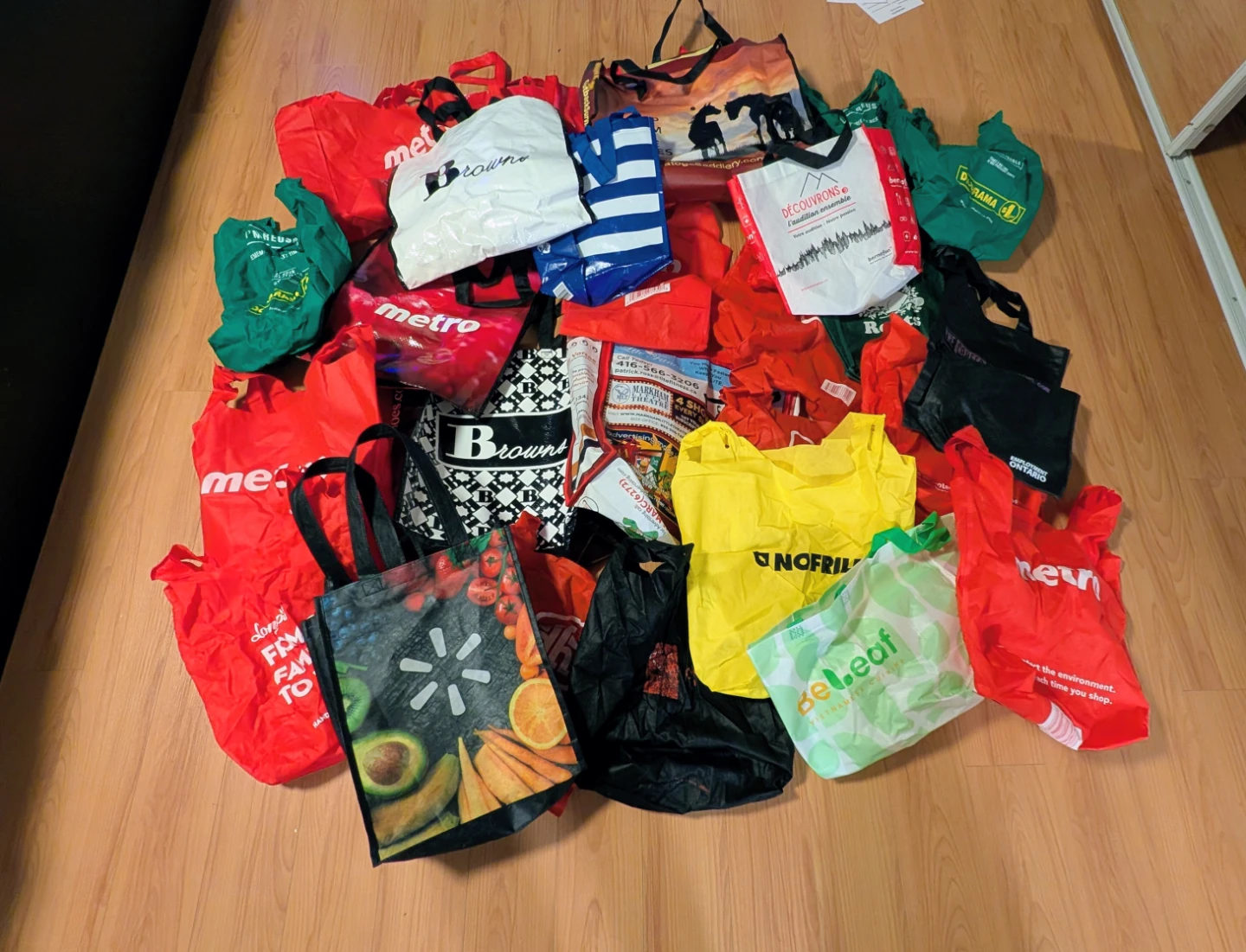 Reusable Shopping Tote Bags (30 Total - Various Sizes)