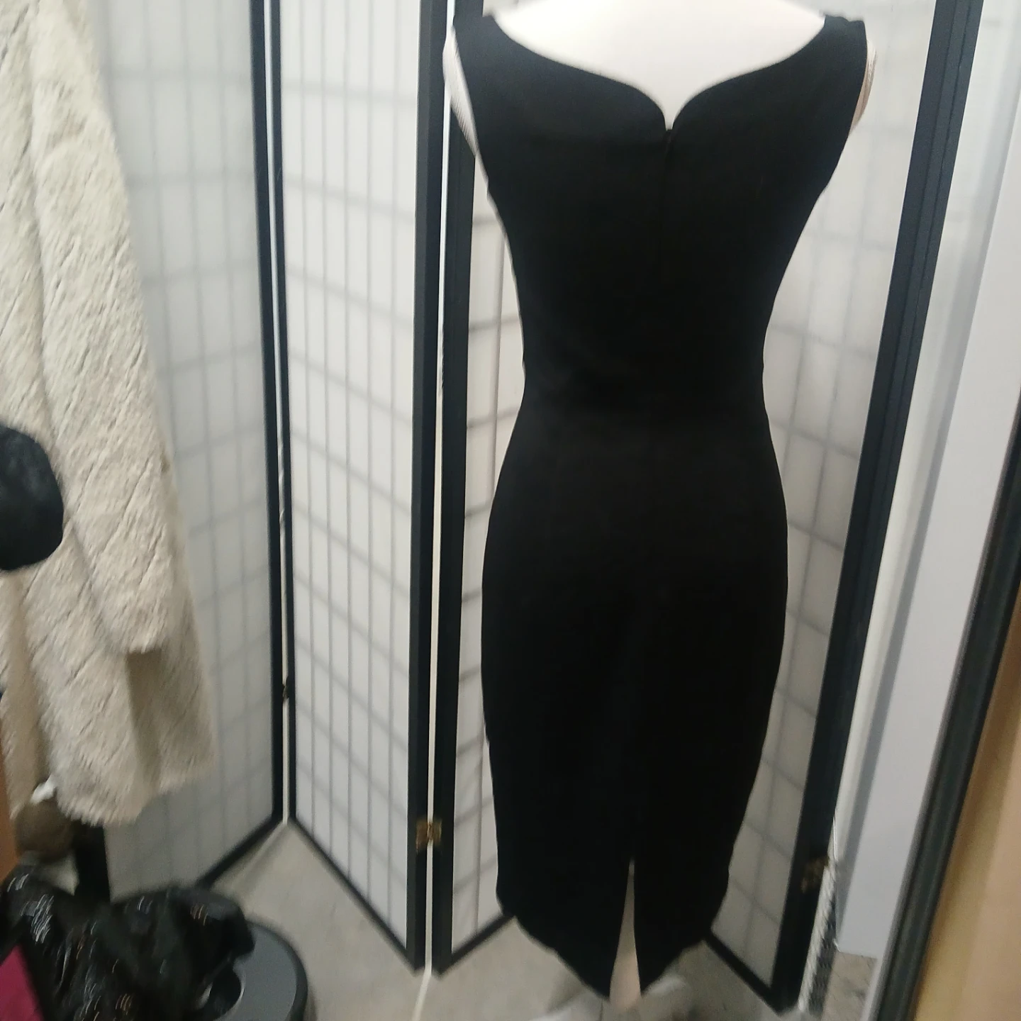 Black Halo Women's Black Dress Size 2 - photo 2