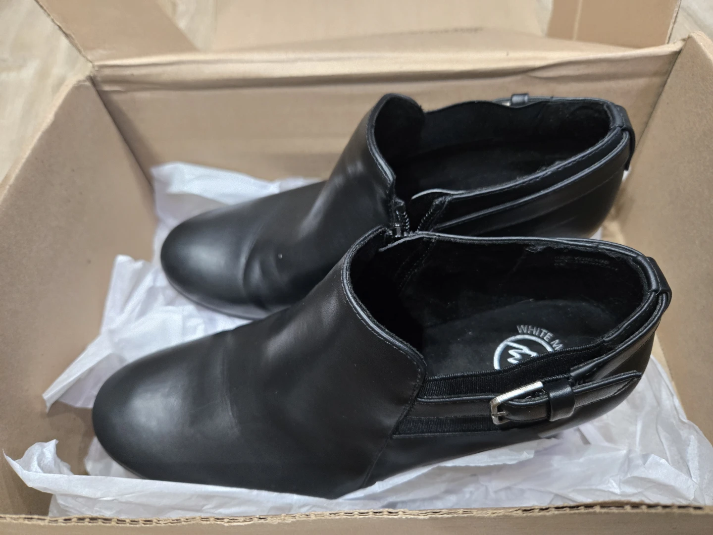 White Mountain Black Leather Ankle Boots - Size 7 - photo 4
