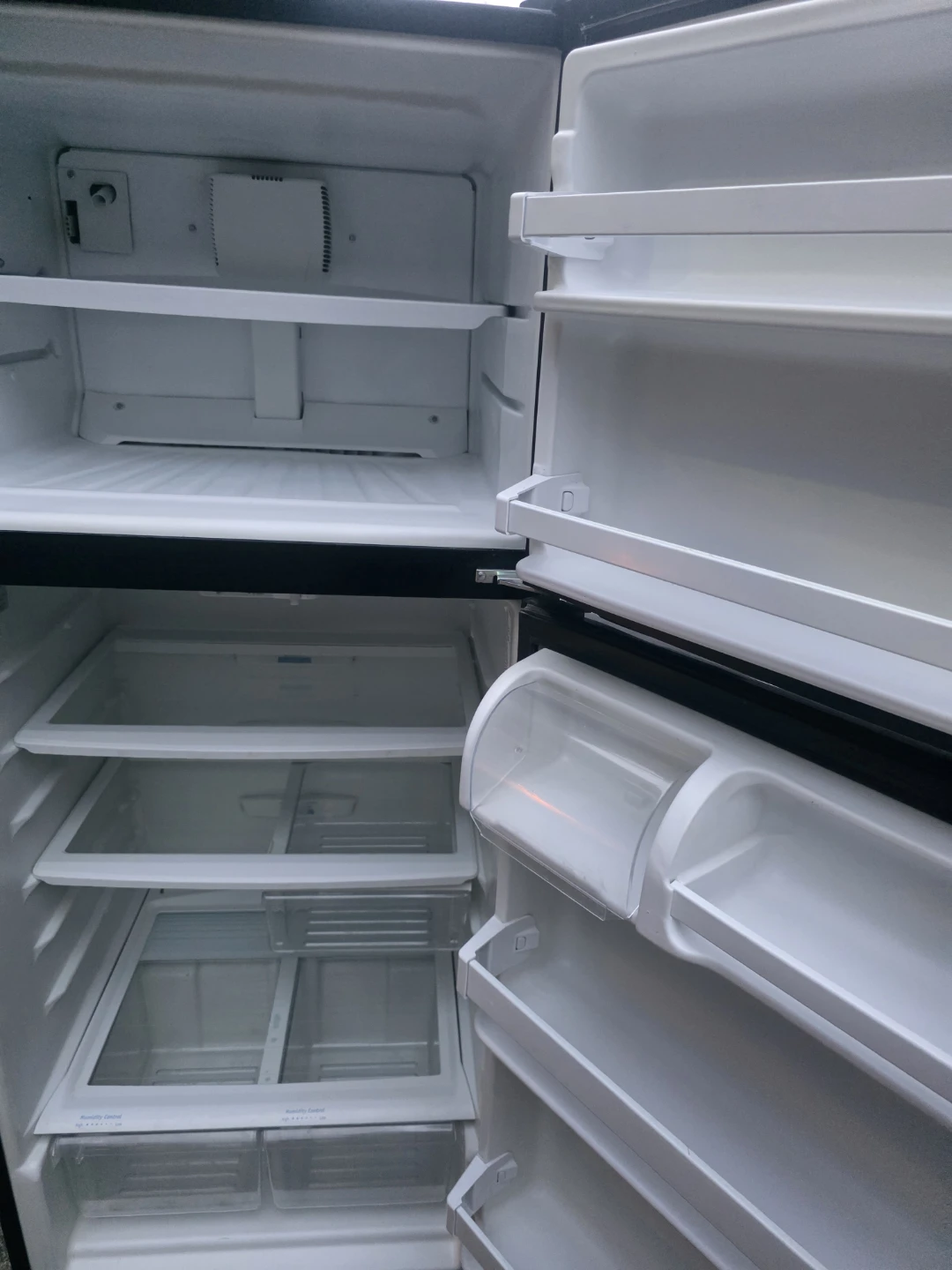 Whirlpool Refrigerator - Model W8RXNGMWD01 - photo 2