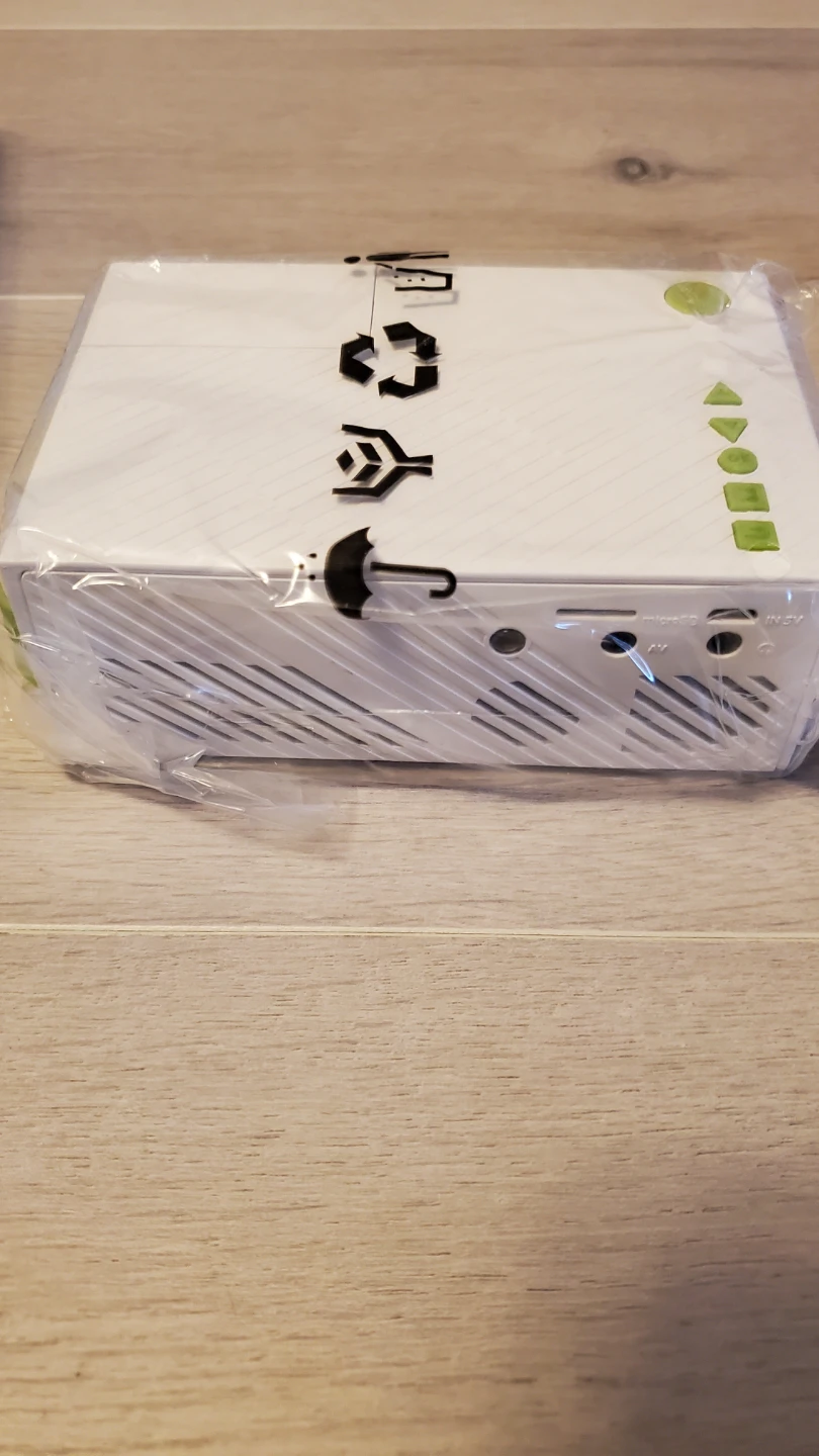 🥕 New LED Projector with Remote Control - photo 4