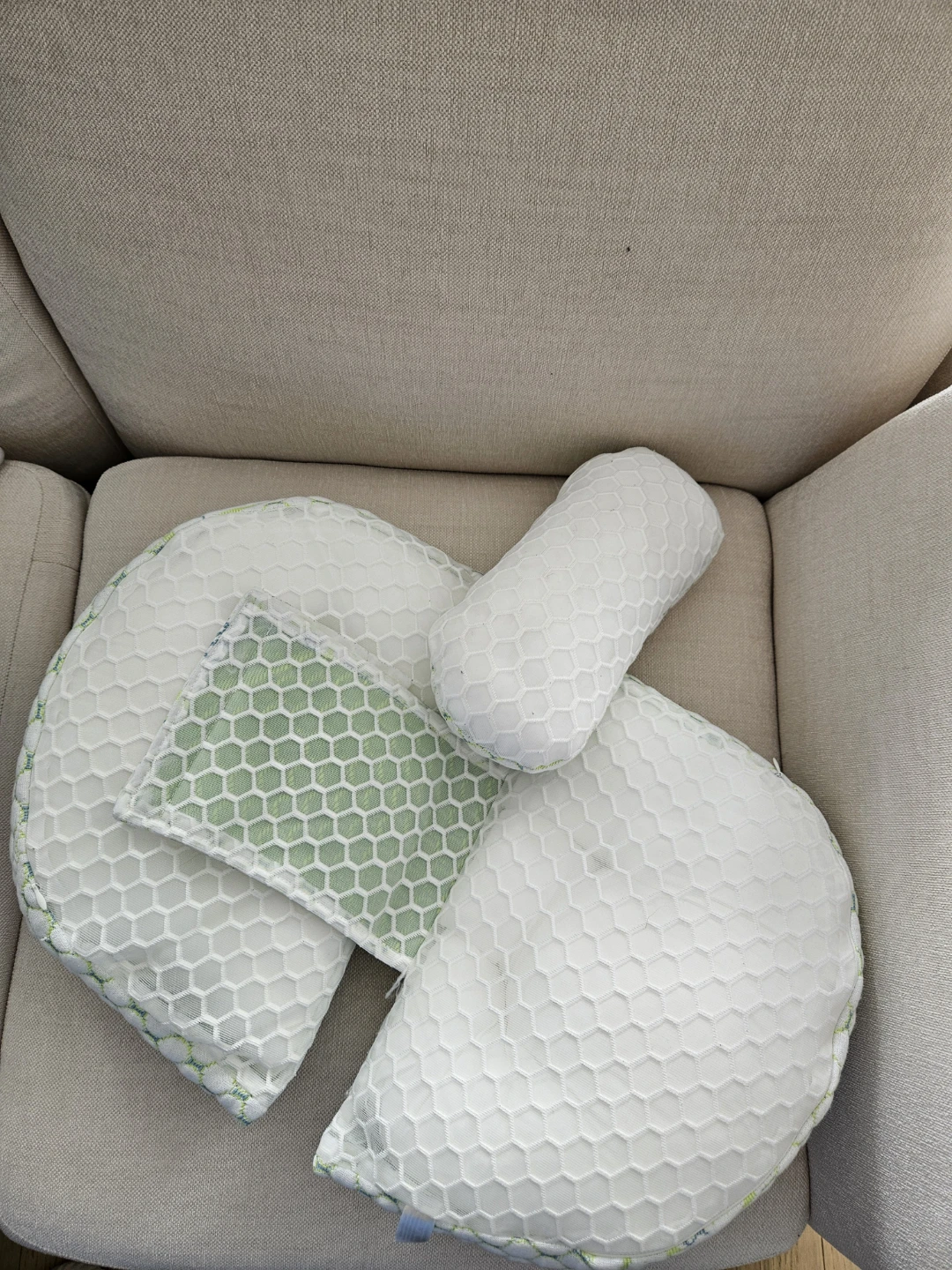 Pregnancy Pillow - photo 3